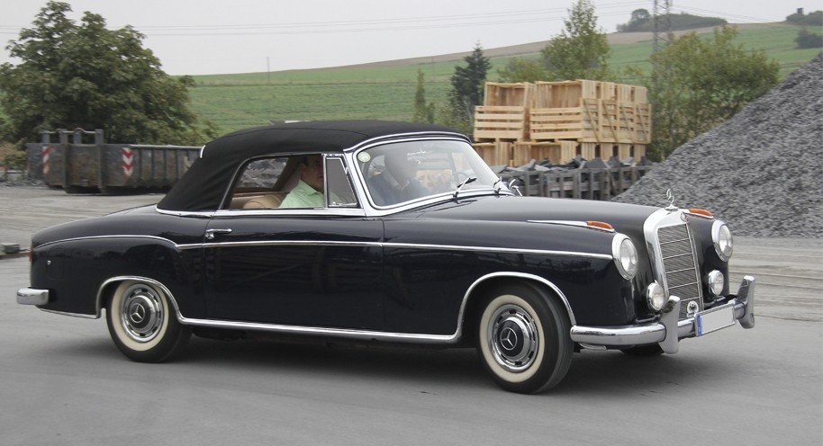 Mercedes-Benz 220 SE W128 (1958-1961)
